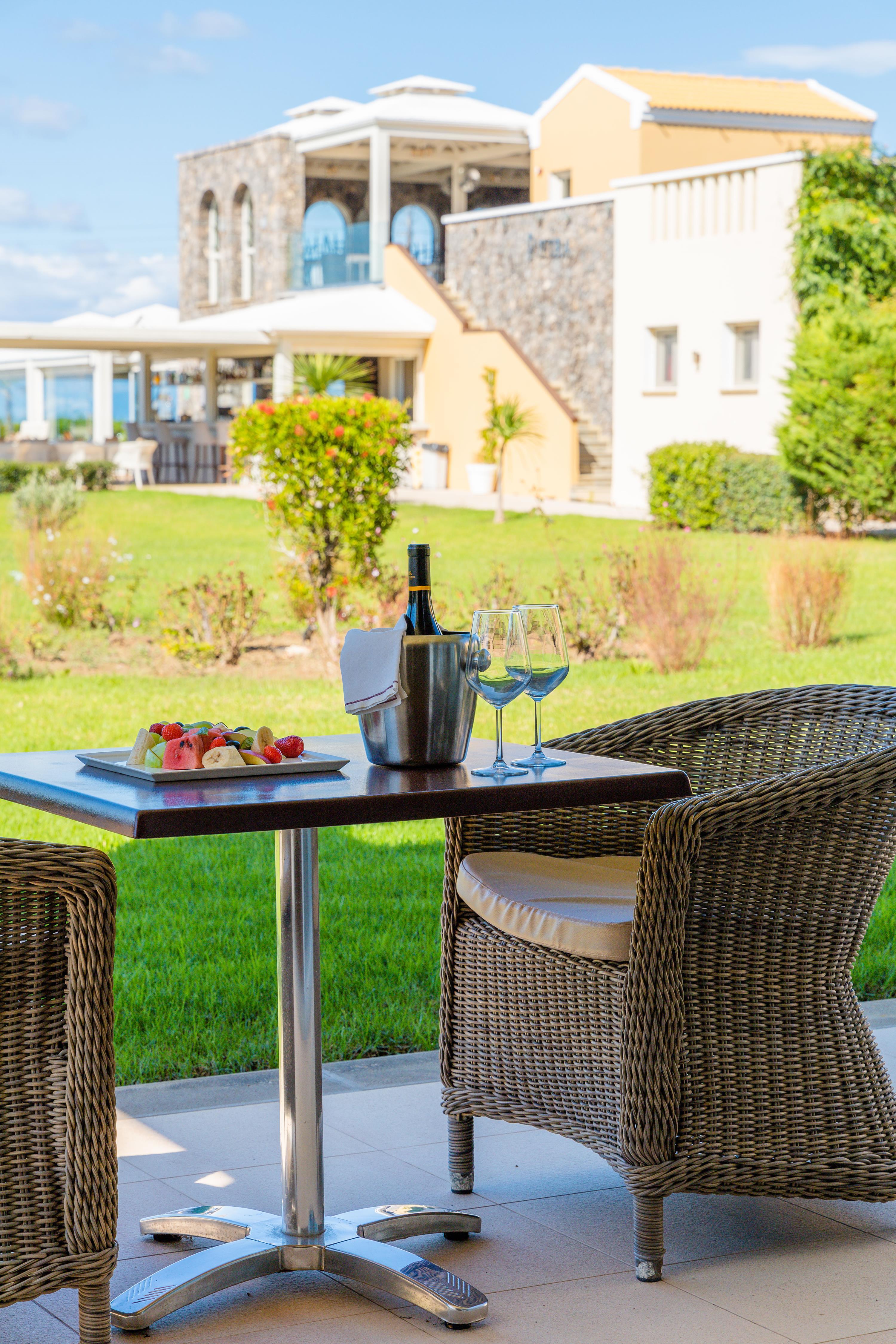 Restia Suites Exclusive Resort (Adults Only) Αχαράβη Εξωτερικό φωτογραφία