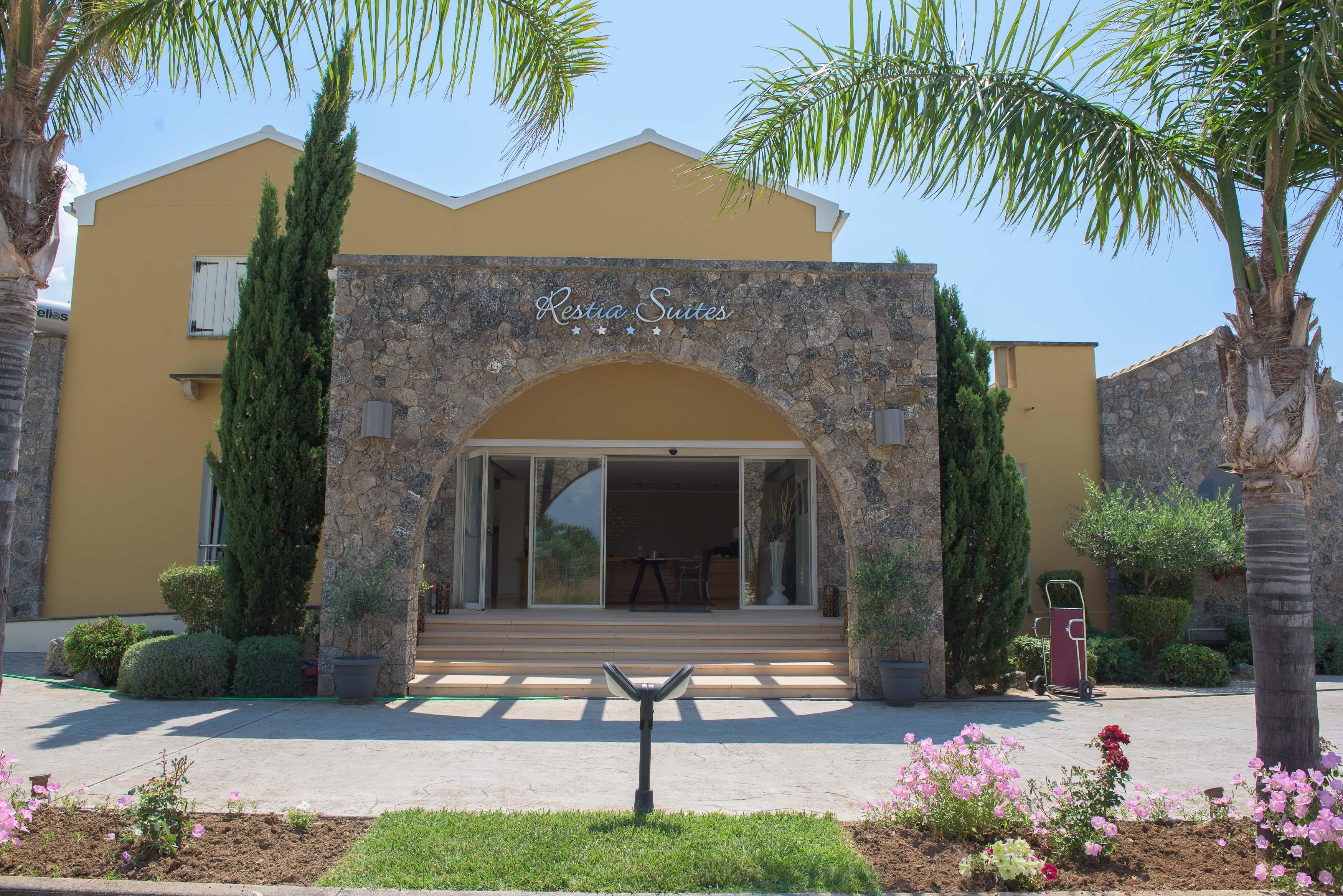 Restia Suites Exclusive Resort (Adults Only) Αχαράβη Εξωτερικό φωτογραφία